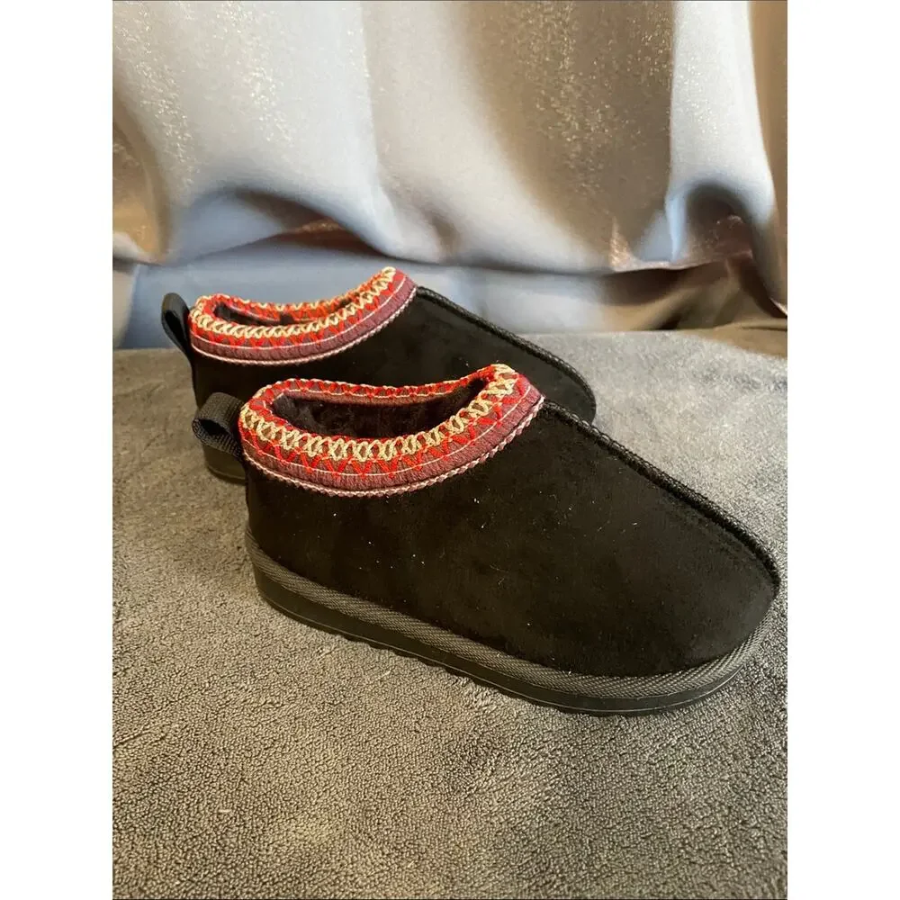 Kids Black Cozy Slip-On Boots with Red TrimSize 9 (Toddler) NWOT